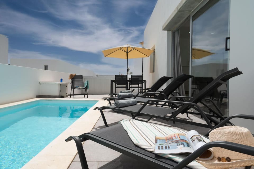 Villa Valencia Villa in Playa Blanca