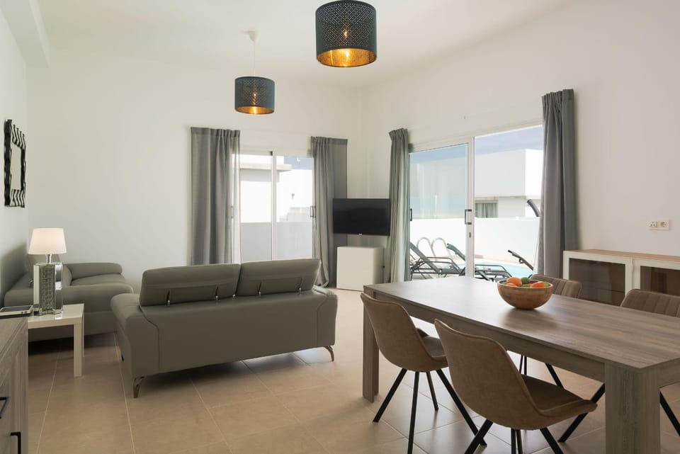 Villa Valencia Villa in Playa Blanca