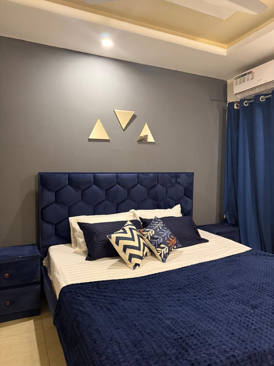 Private family 1bed apartment ,Self checkin in E-11 Apartment in Islamabad