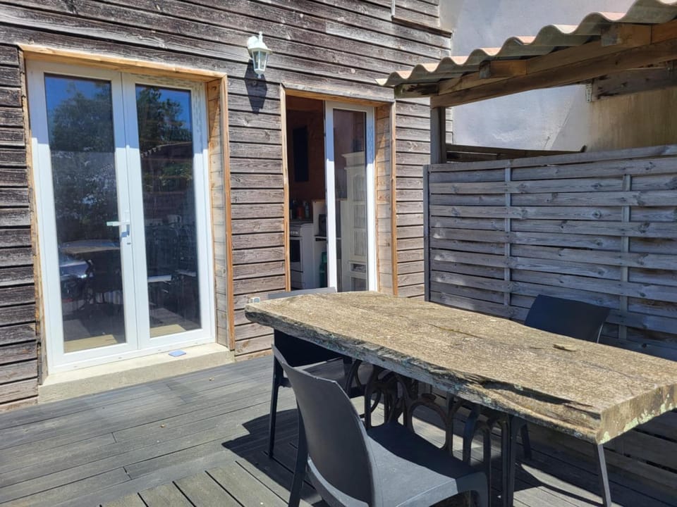 Balcony/Terrace, Dining area