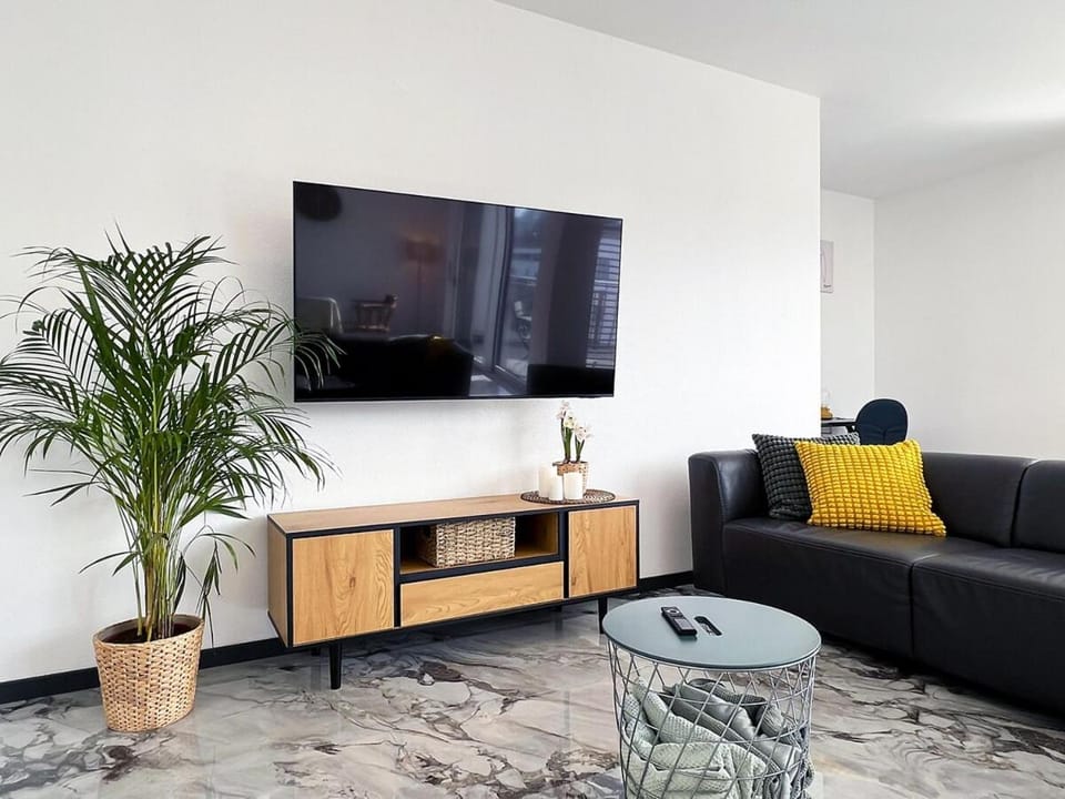 TV and multimedia, Seating area