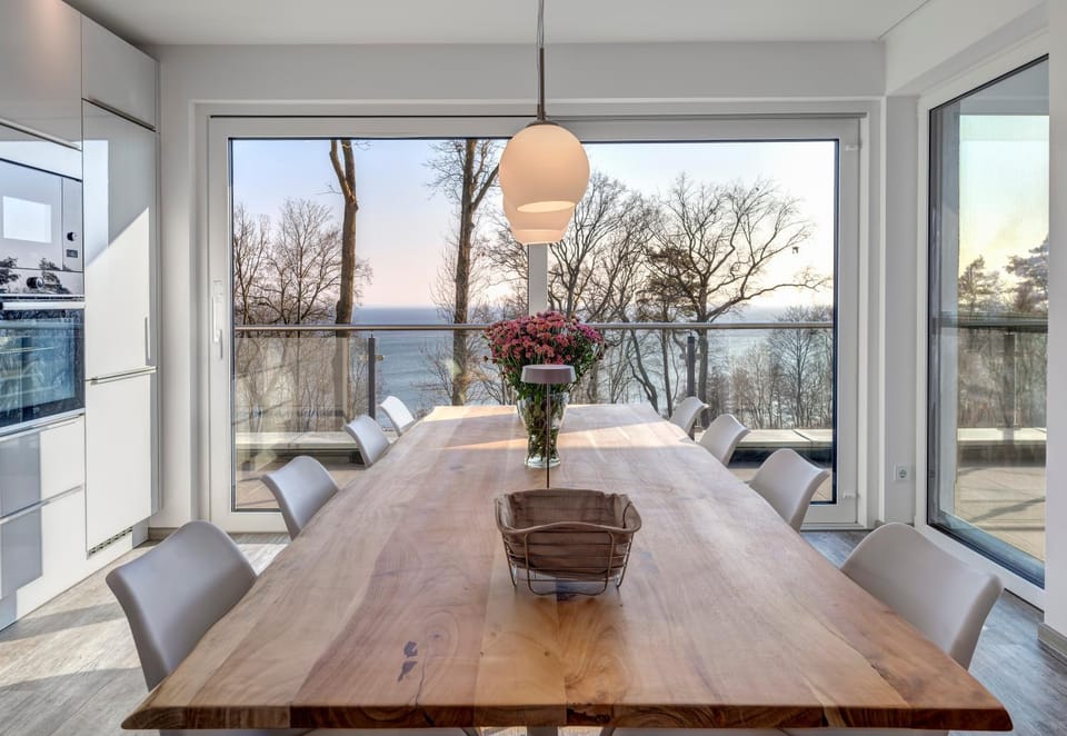 View (from property/room), Kitchen or kitchenette, Dining area