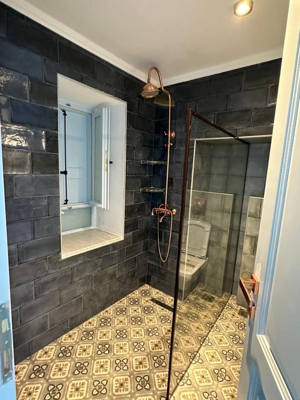 Plomari Grey house Casa Peppe Apartment in İzmir Province