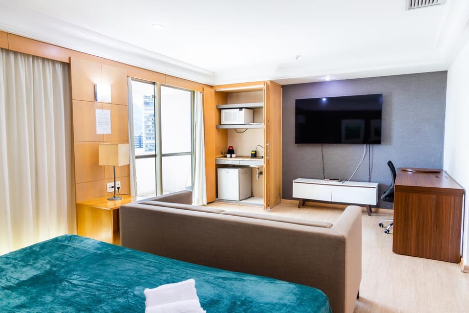 Barra balcony flat - Pool, gym, parking space and beach! Apartment in Rio de Janeiro