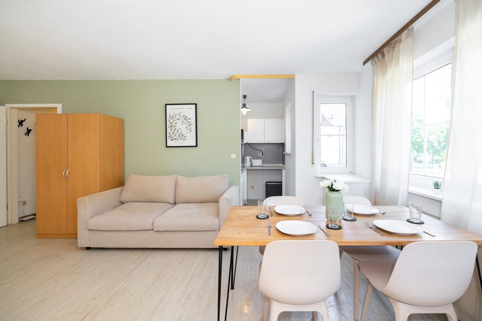 Kitchen or kitchenette, Living room, Seating area, Dining area, wardrobe