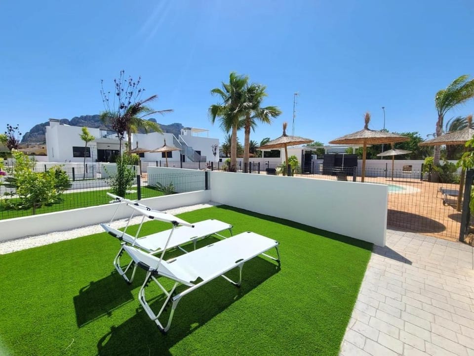 Garden, Pool view, sunbed
