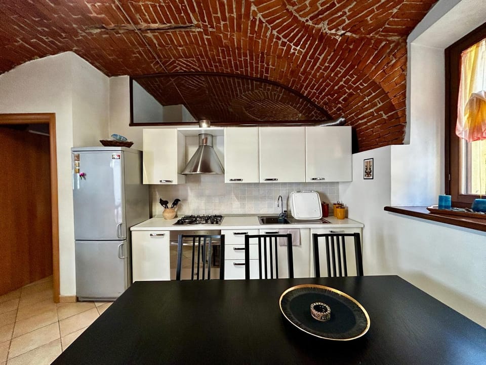 Kitchen or kitchenette, kitchen