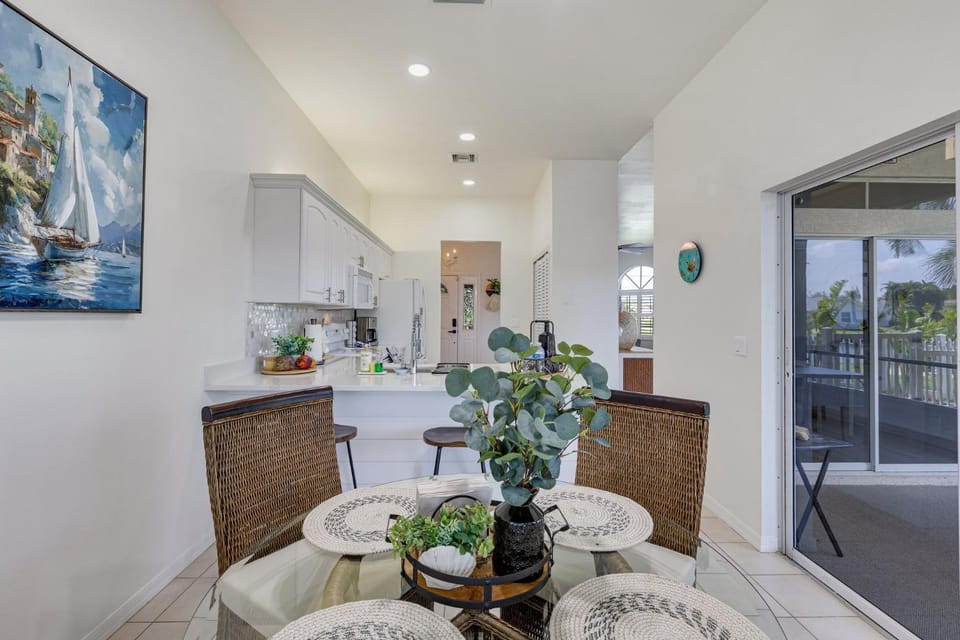 Waterfront House in Paradise at Cape Coral House in Cape Coral