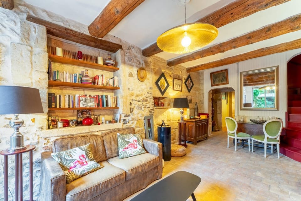 Property building, Living room