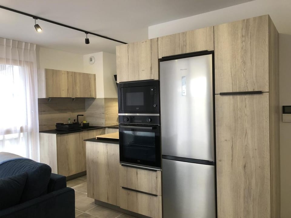 microwave, oven, kitchen
