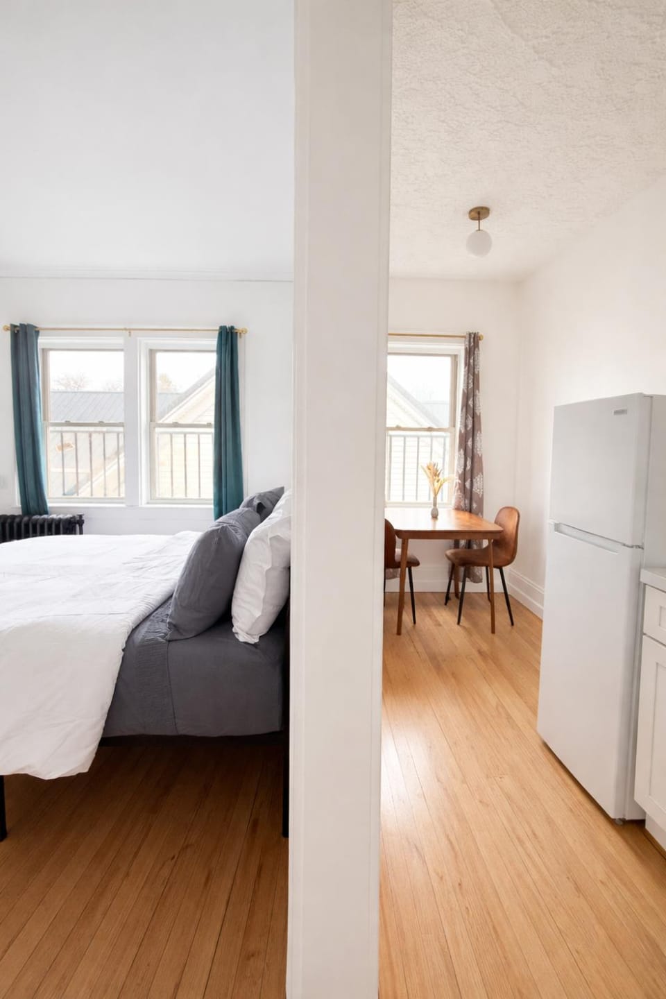 Studio in High FallsCozyTVKitchenDowntown Apartment in Brighton