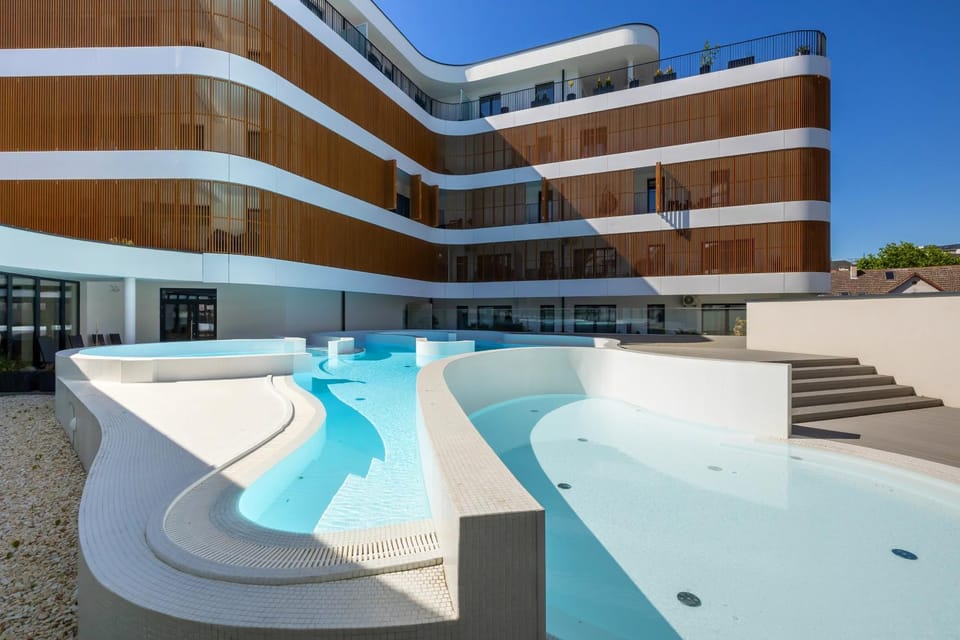 Property building, Swimming pool