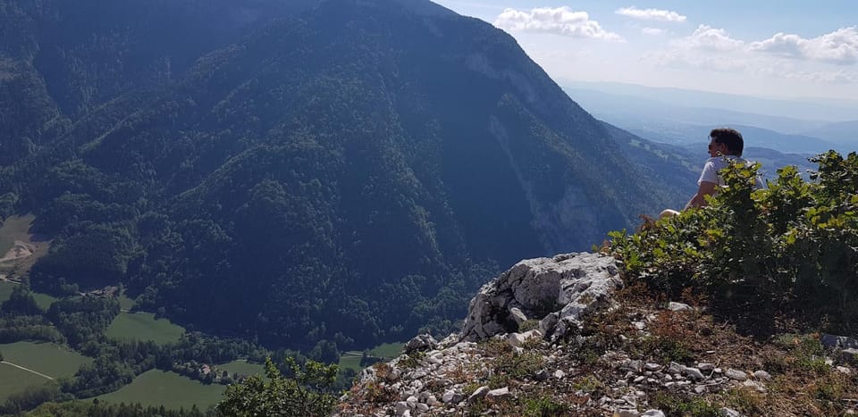 Nearby landmark, Natural landscape, Hiking, Mountain view