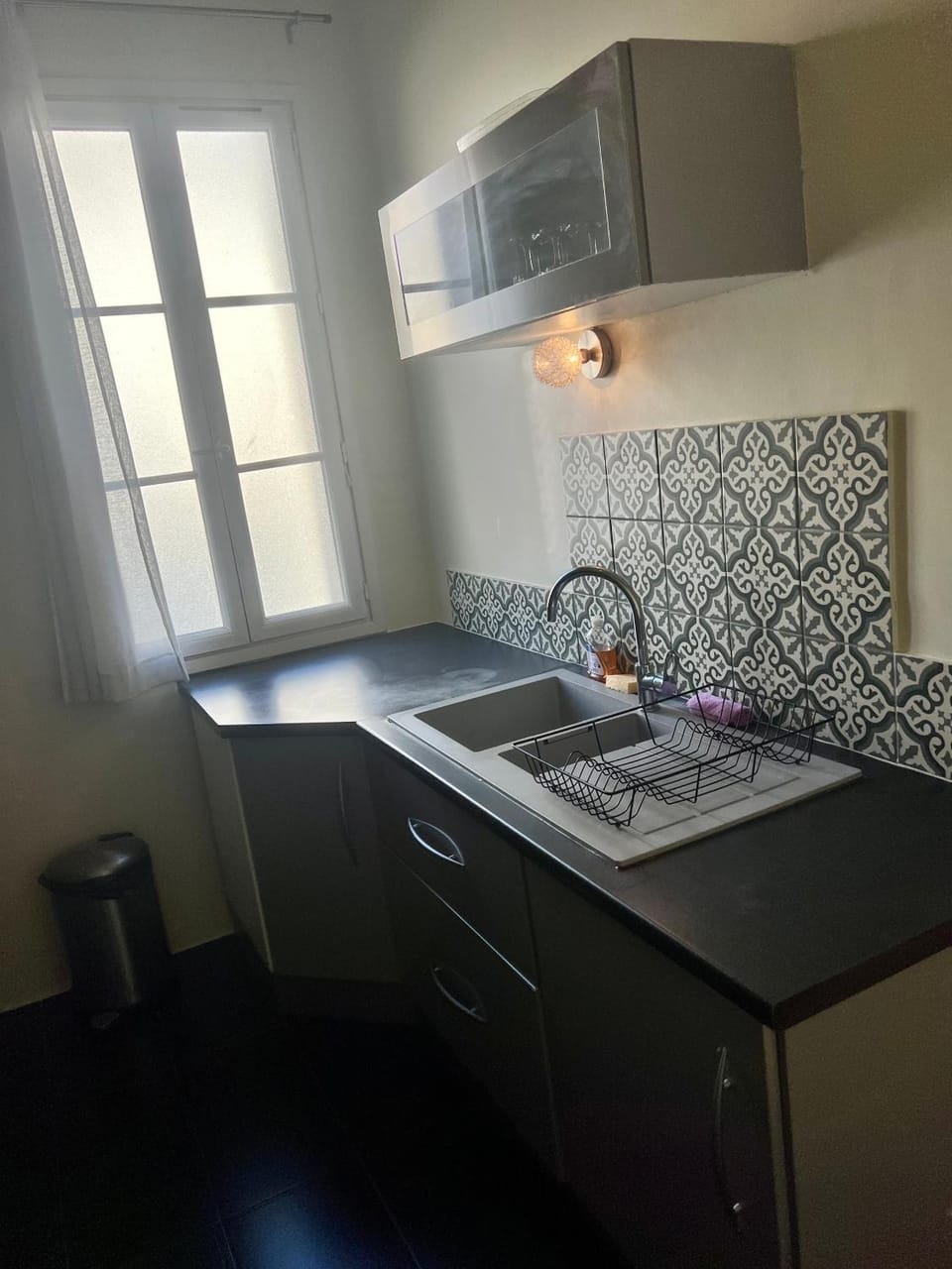 Charmant appartement avec terrasse en plein cœur de Nice à deux pas de la mer ! Apartment in Nice