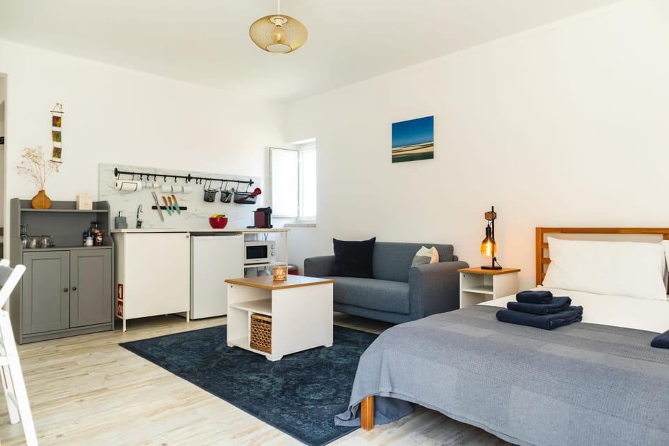 Kitchen or kitchenette, Living room, Bedroom