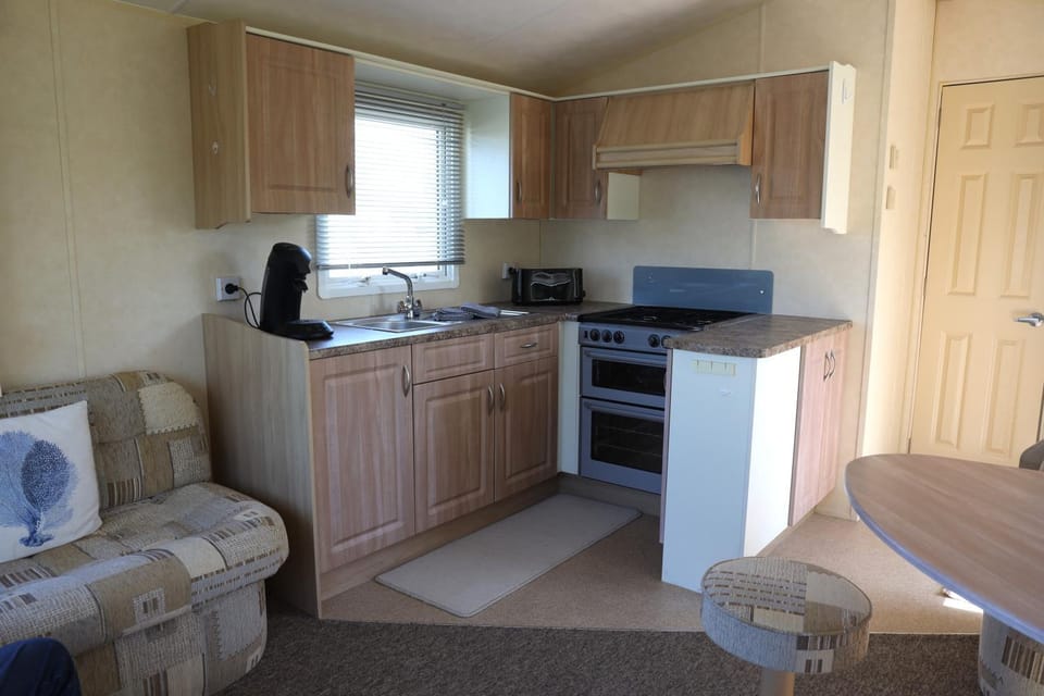 Cozy caravan in quiet area near beach - Caravan Brook Campground/ 
RV Resort in De Haan