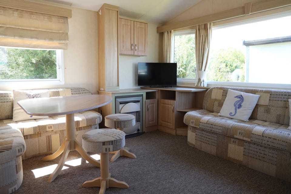 Cozy caravan in quiet area near beach - Caravan Brook Campground/ 
RV Resort in De Haan