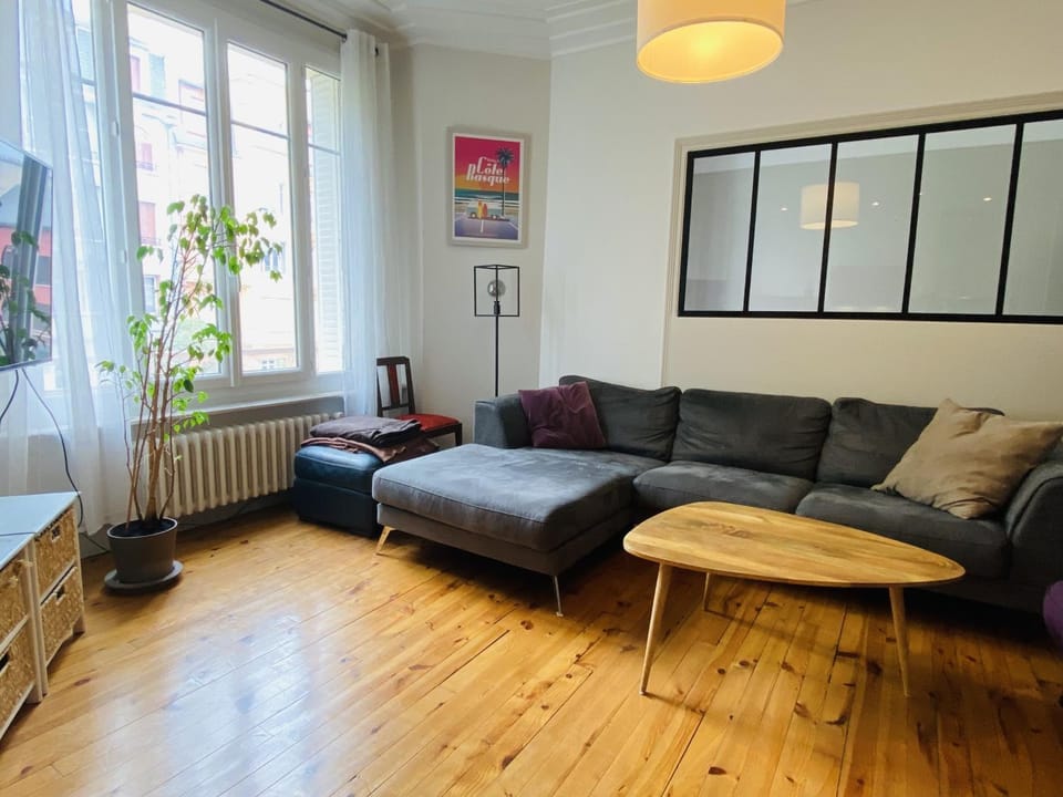 Communal lounge/ TV room, Living room