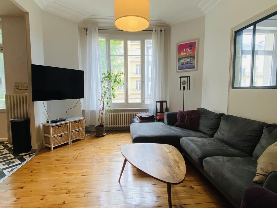 Communal lounge/ TV room, Living room