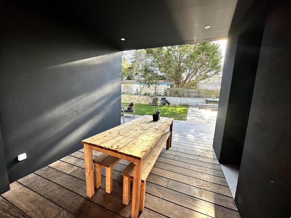 Patio, Balcony/Terrace, Balcony/Terrace