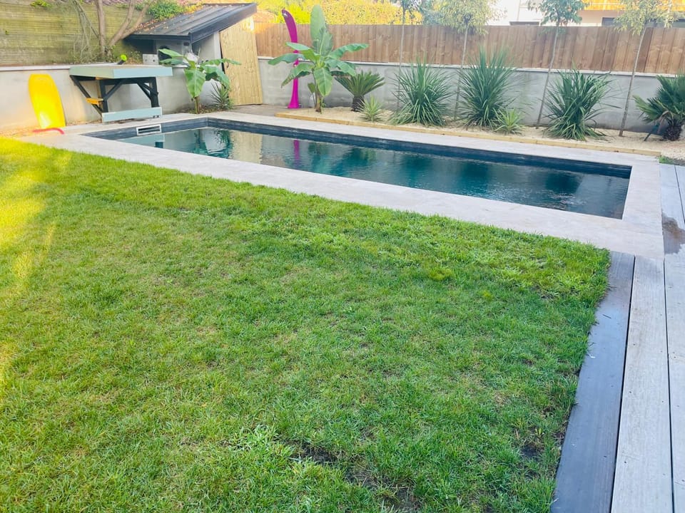 Garden, Swimming pool