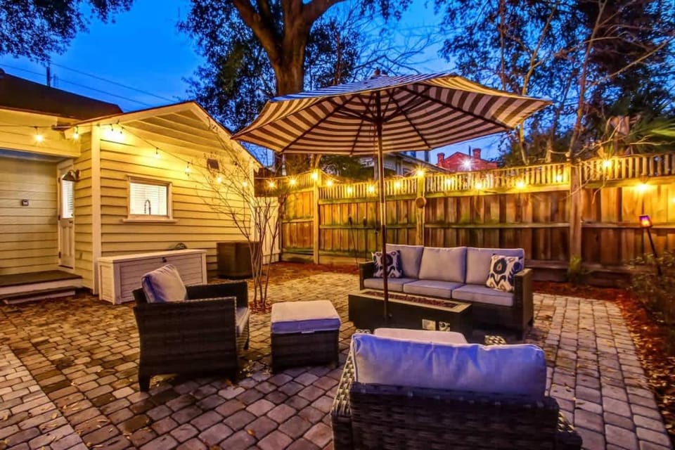 Hot Tub - Historic District - Next to Forsyth Park House in Savannah