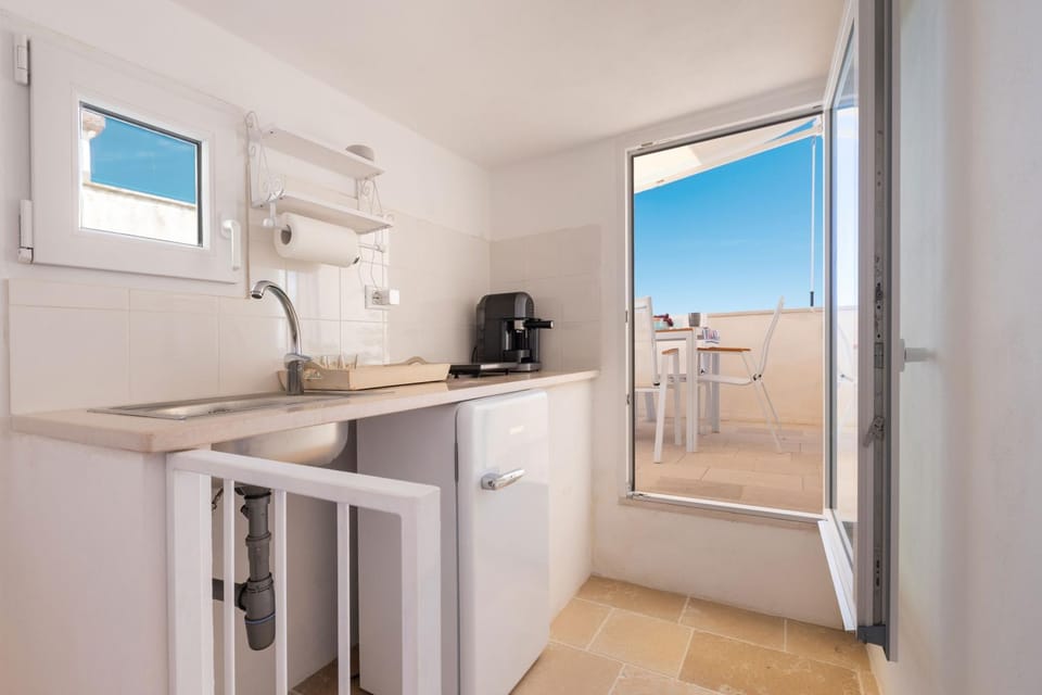 Kitchen or kitchenette, stove