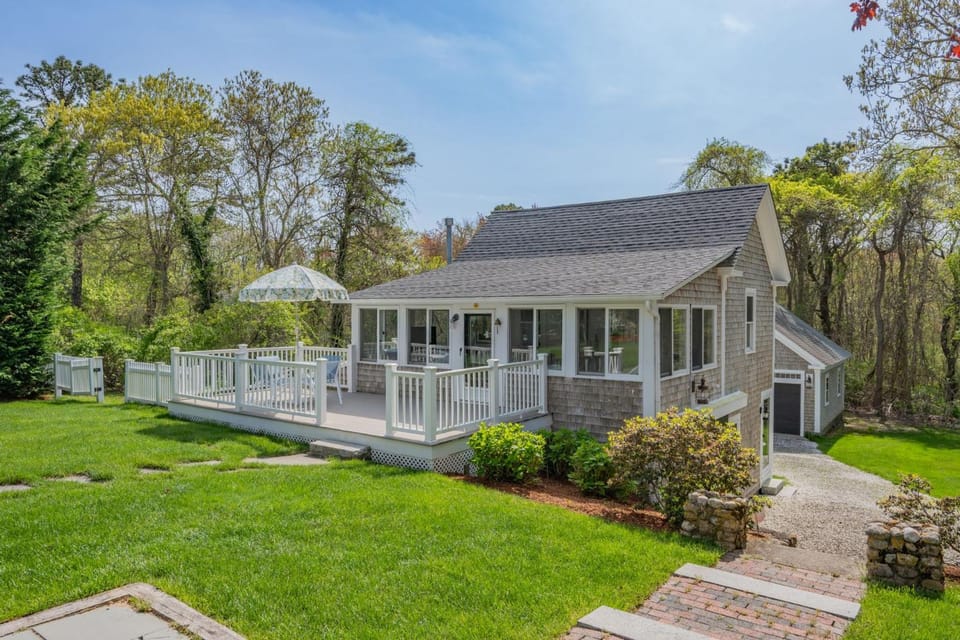Sweet Retreat: Relax, Reconnect Unwind House in Harwich