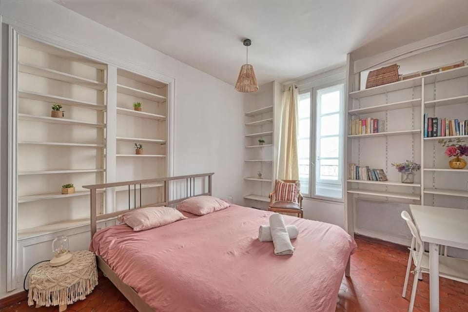 Bed, Photo of the whole room, Bedroom, wardrobe