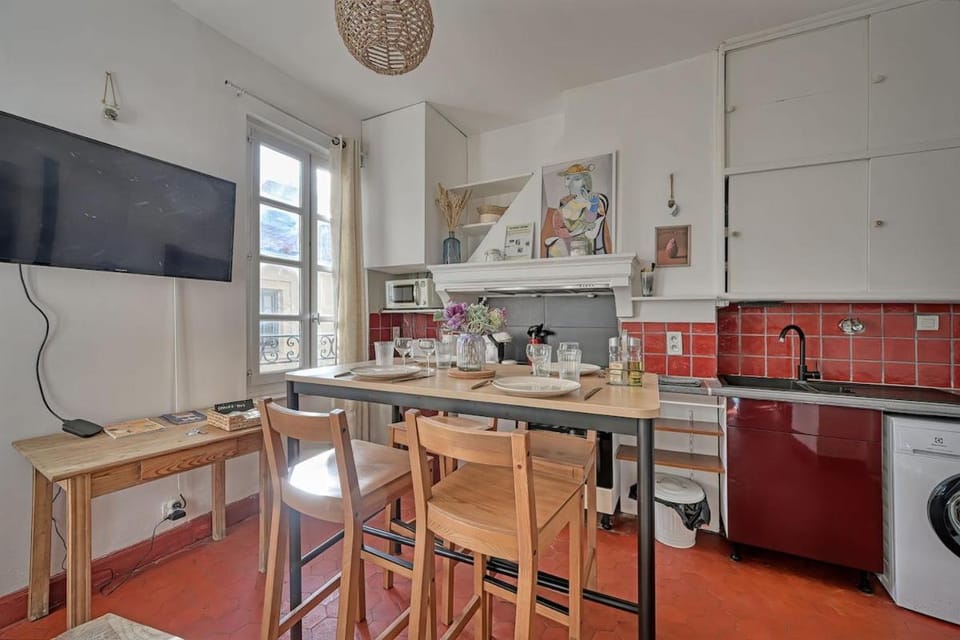 TV and multimedia, Kitchen or kitchenette, Dining area