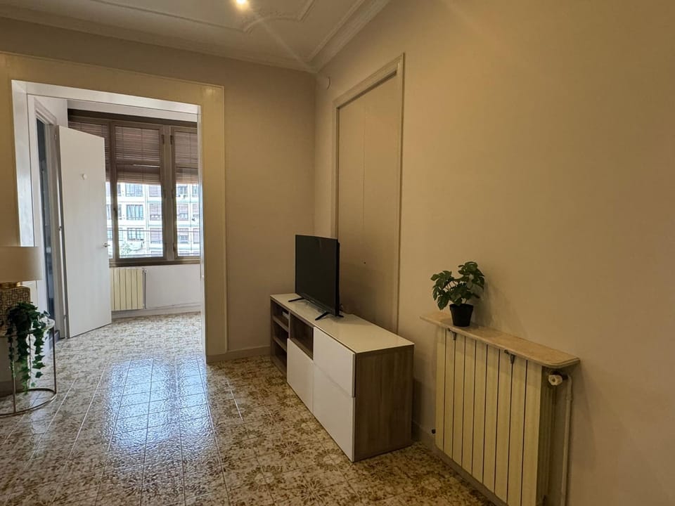 Communal lounge/ TV room, Evening entertainment