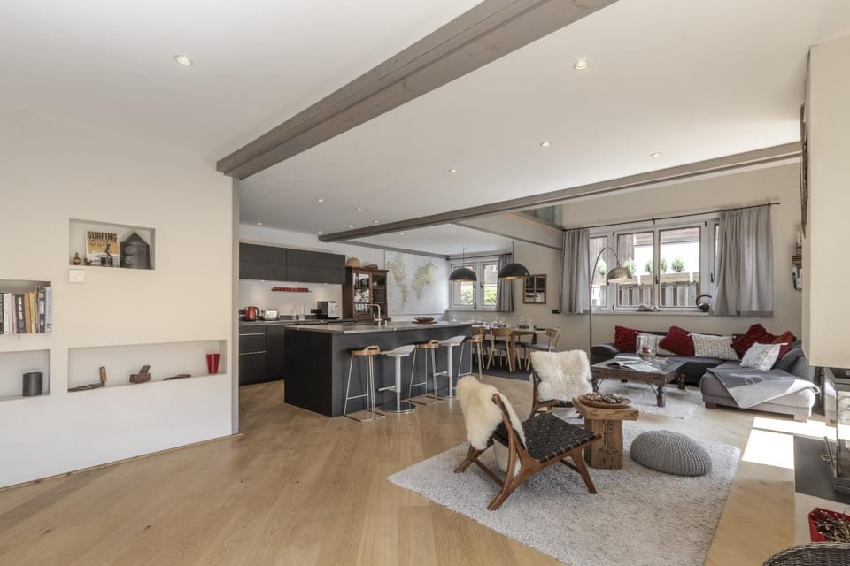 Communal lounge/ TV room, Living room