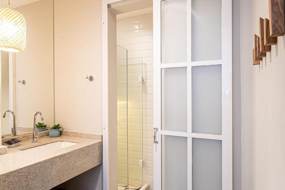 Complete Studio 180m from the Beach | NSC 1032/308 Apartment in Rio de Janeiro