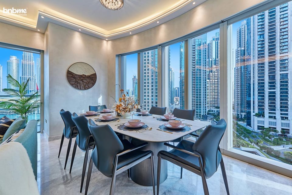 Seating area, Dining area