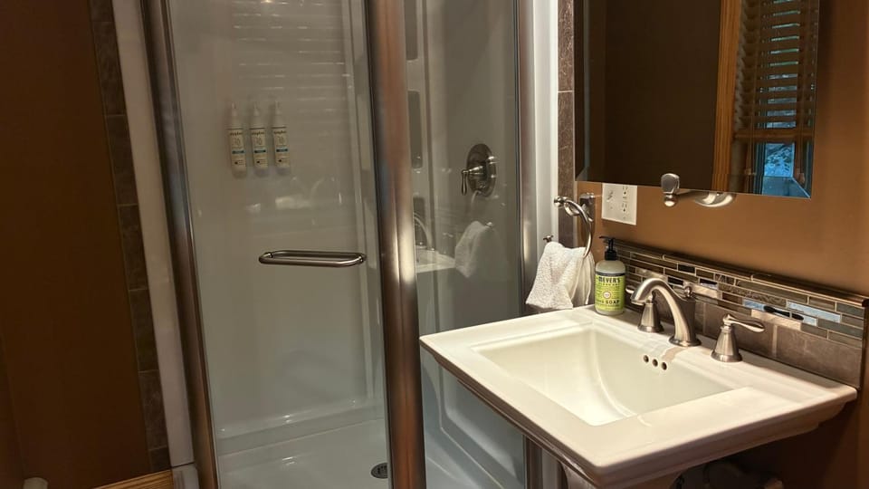 Bathroom, Bath