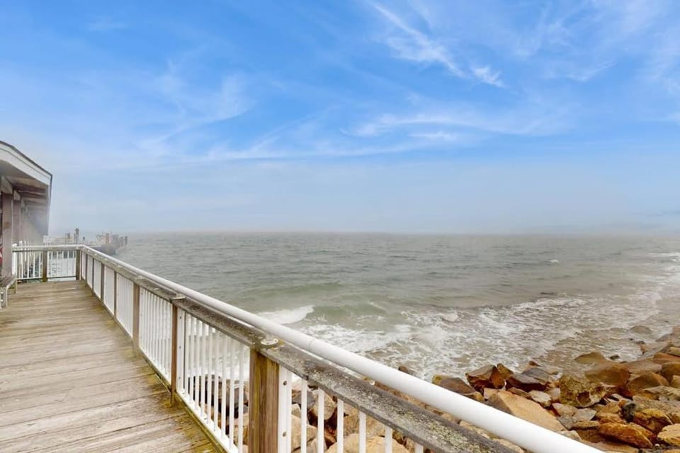 Seabreeze Retreat House in Tisbury