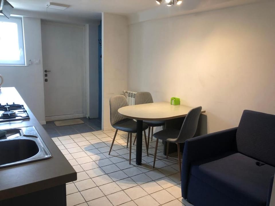 Studio Puławska Apartment in Warsaw