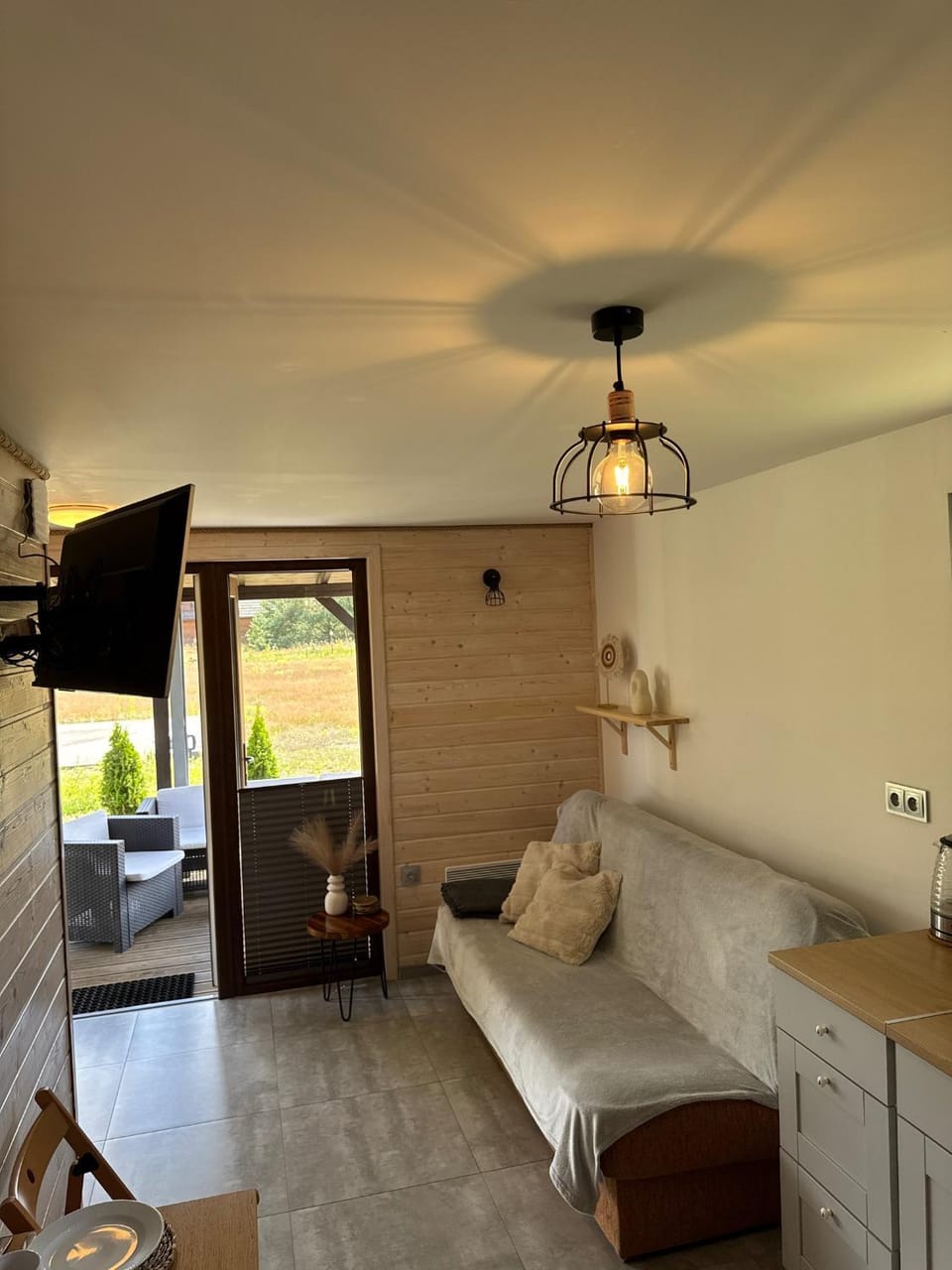 TV and multimedia, Seating area