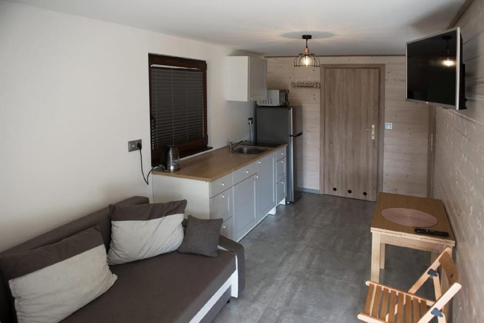 TV and multimedia, Kitchen or kitchenette, Seating area
