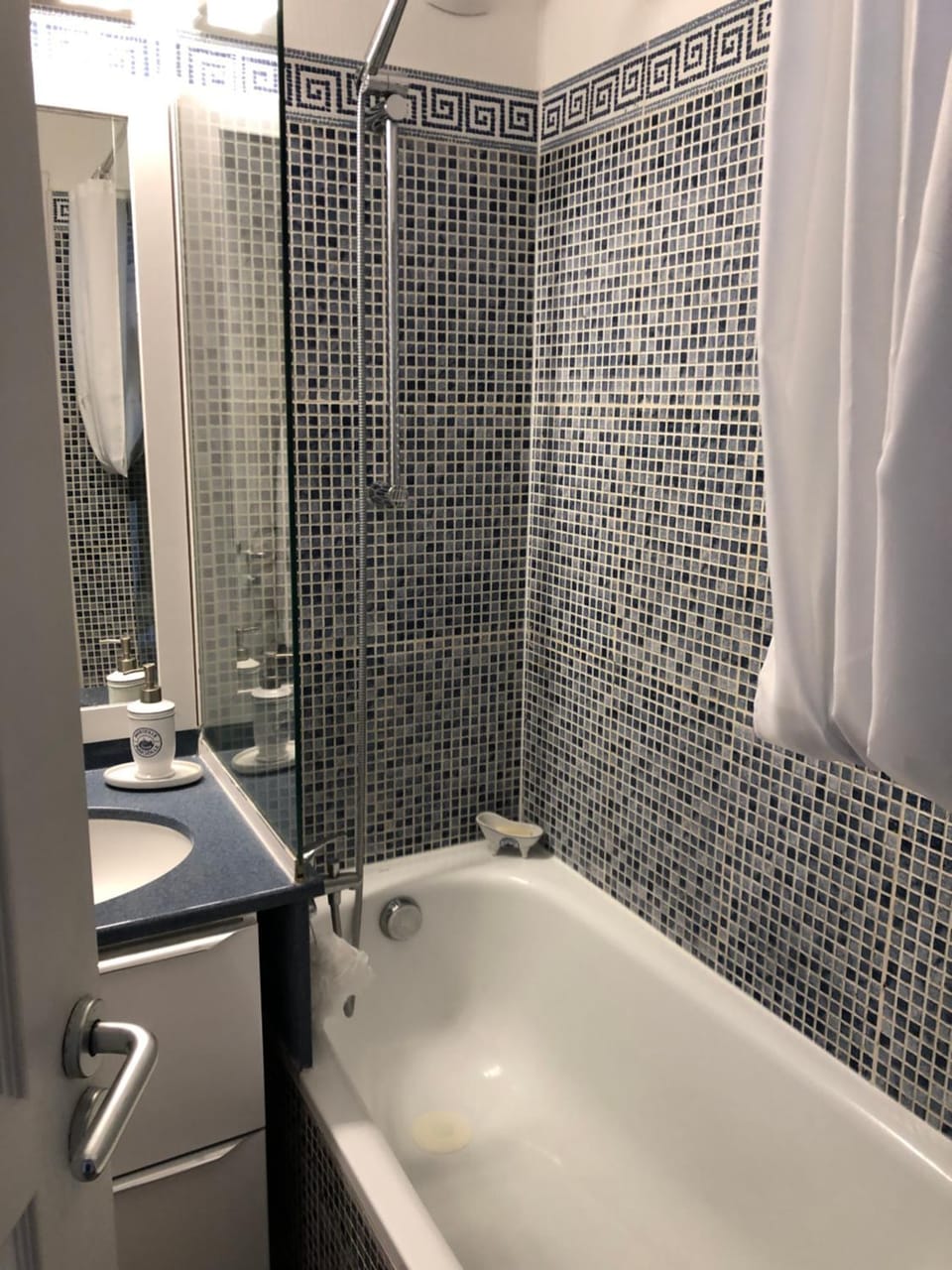 Charme Apartment in Cannes