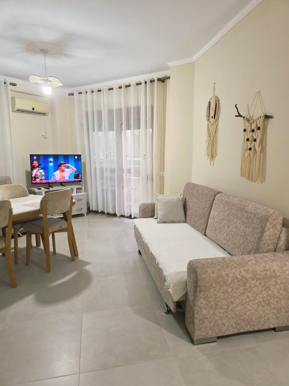 Shtepia Juaj Seaside Apartment Durres Newly Renovated 2026 Apartment in Tirana County, Albania