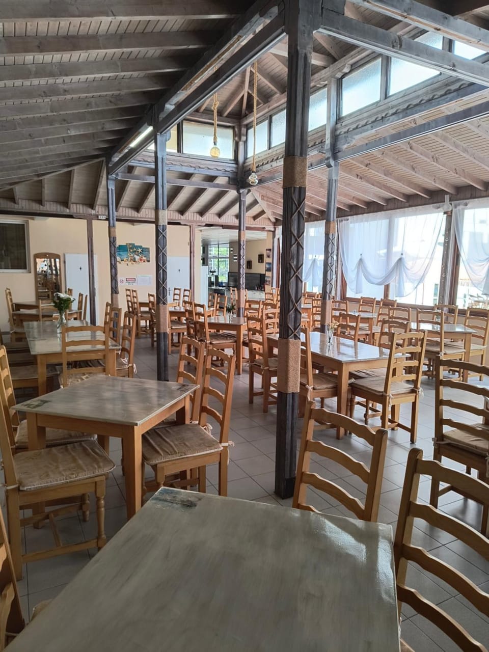 Restaurant/places to eat, Restaurant/places to eat, Off site