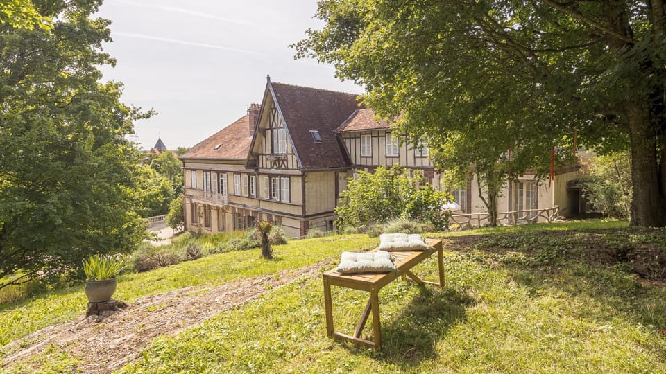 Property building, Natural landscape