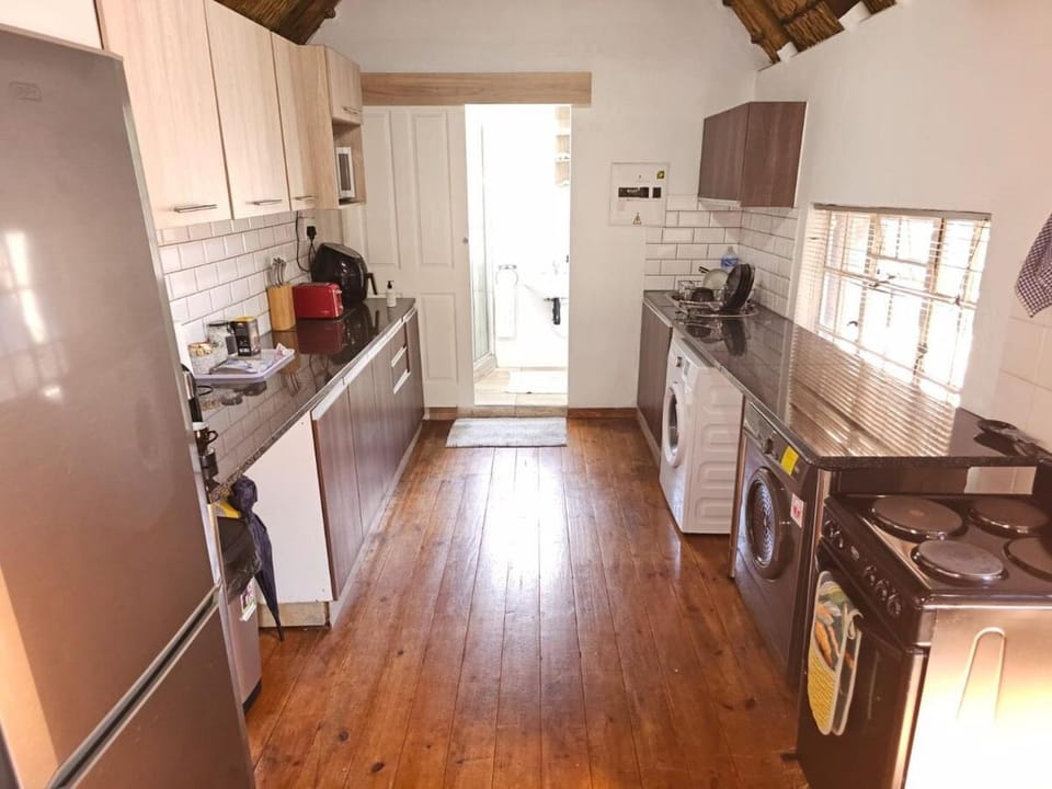 dishwasher, oven, stove, toaster, washing machine, kitchen