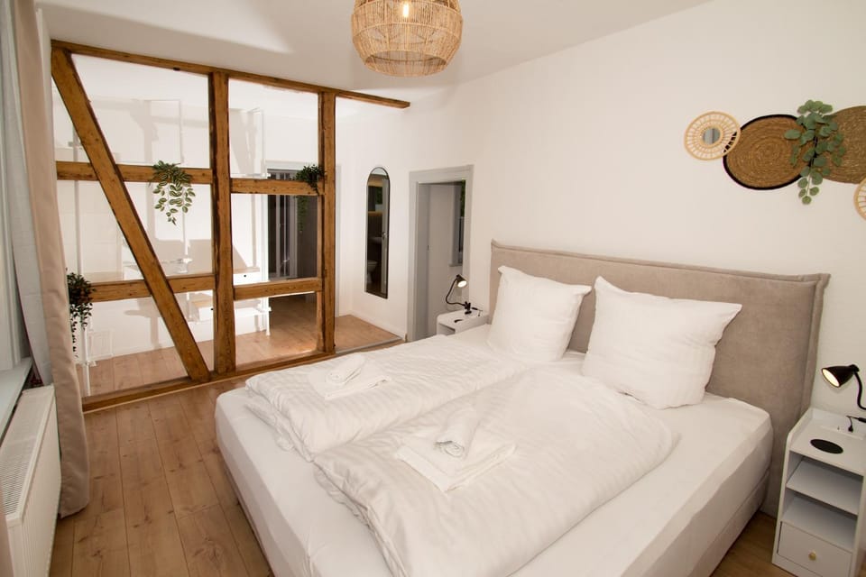 Bed, Bedroom, wardrobe