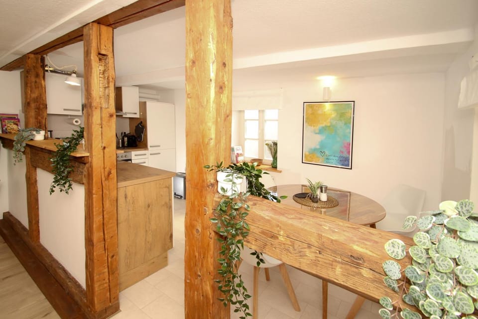 Dining area, kitchen