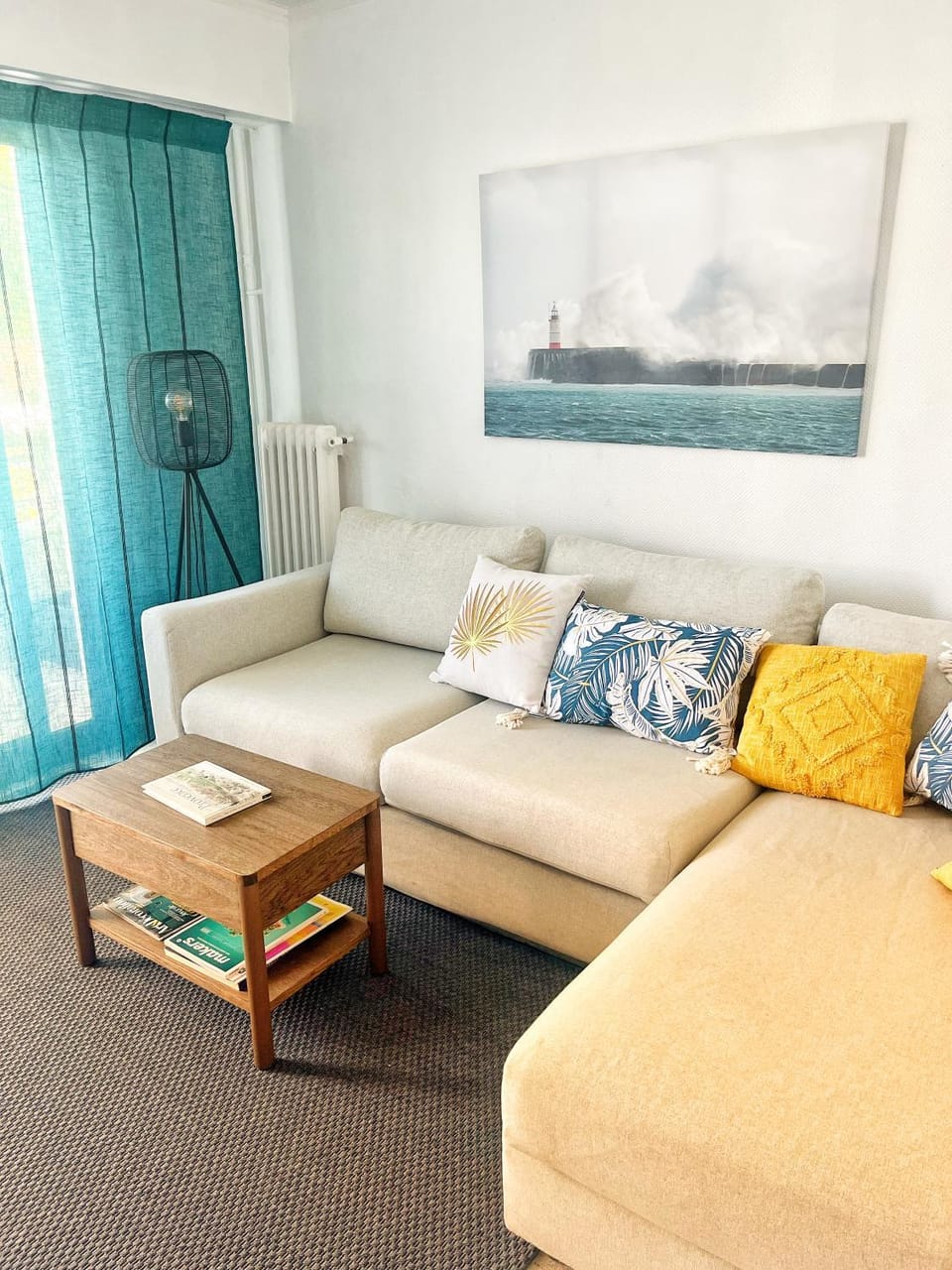 Bed, Living room, Seating area