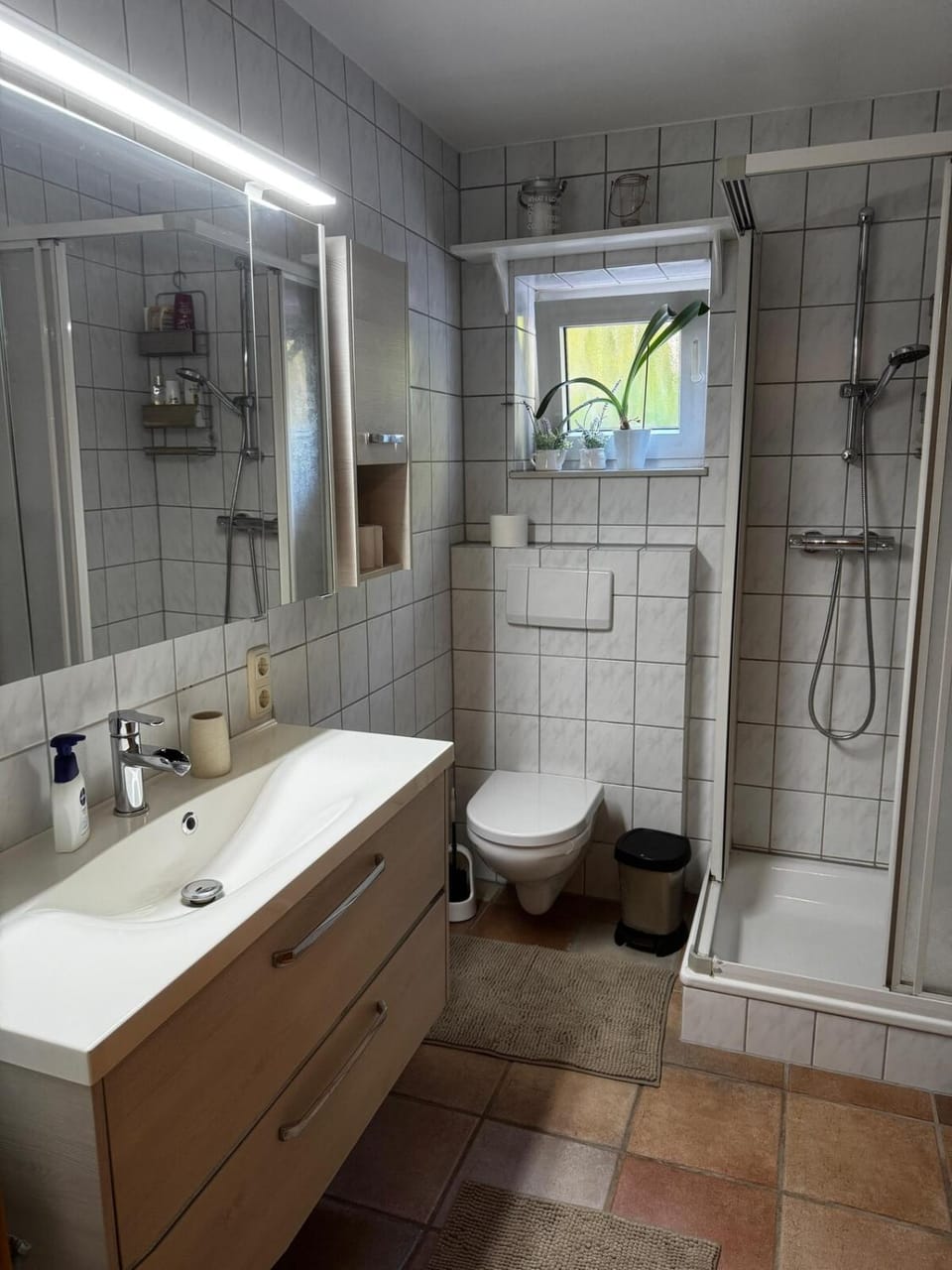 Shower, Toilet, Bathroom