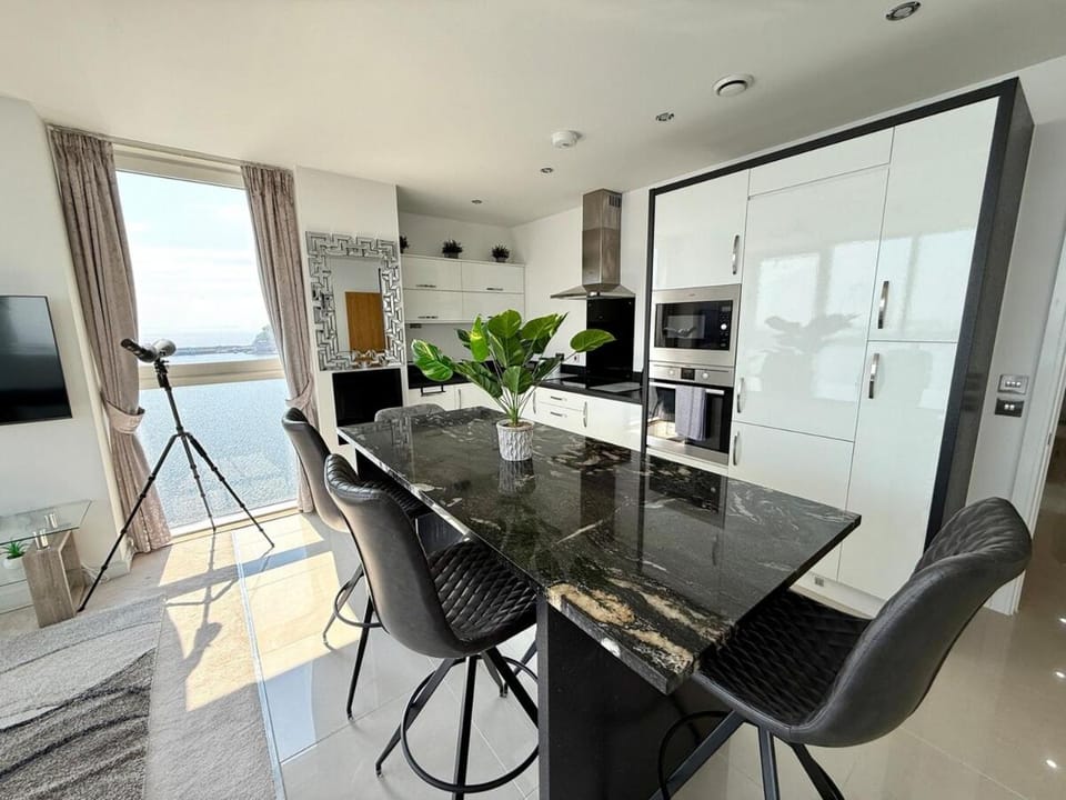 Food and drinks, Dining area, Food, dishwasher, oven, stove, toaster