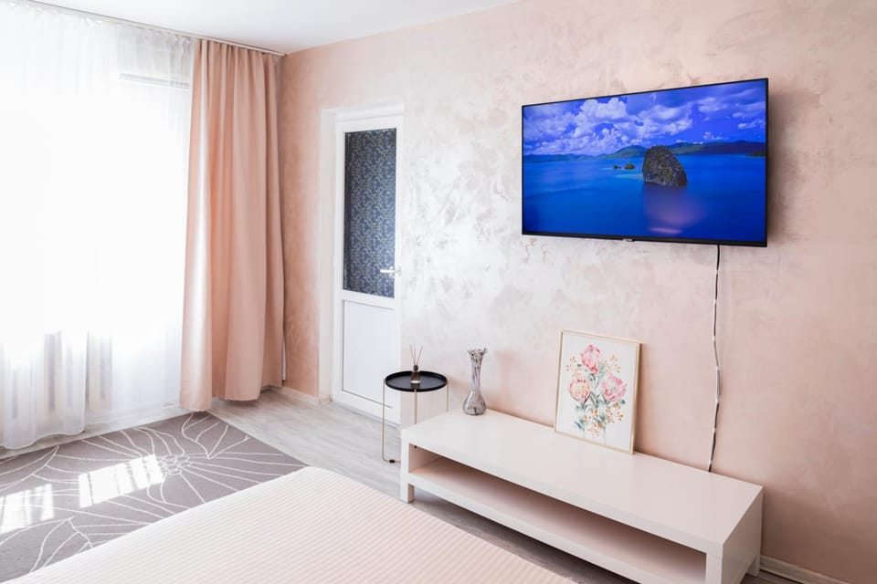 TV and multimedia, Photo of the whole room
